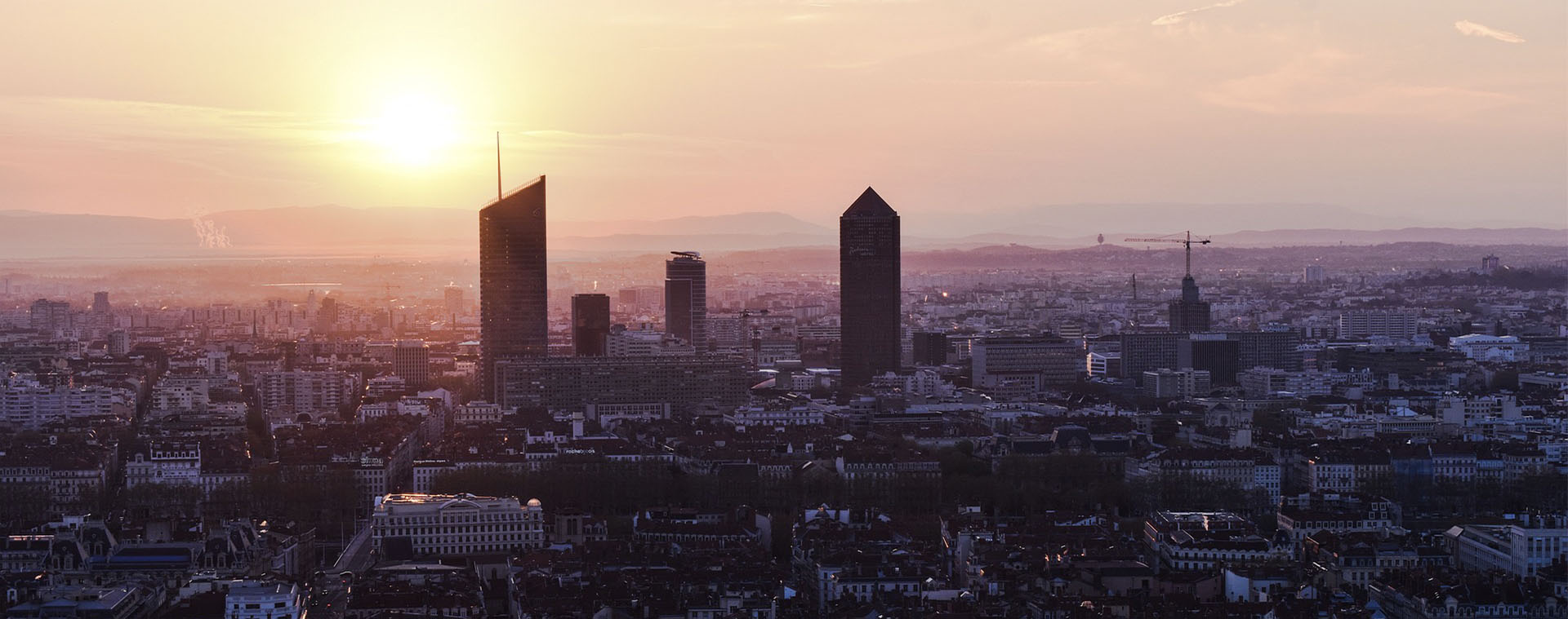 Vue d'un coucher de soleil au dessus de Lyon